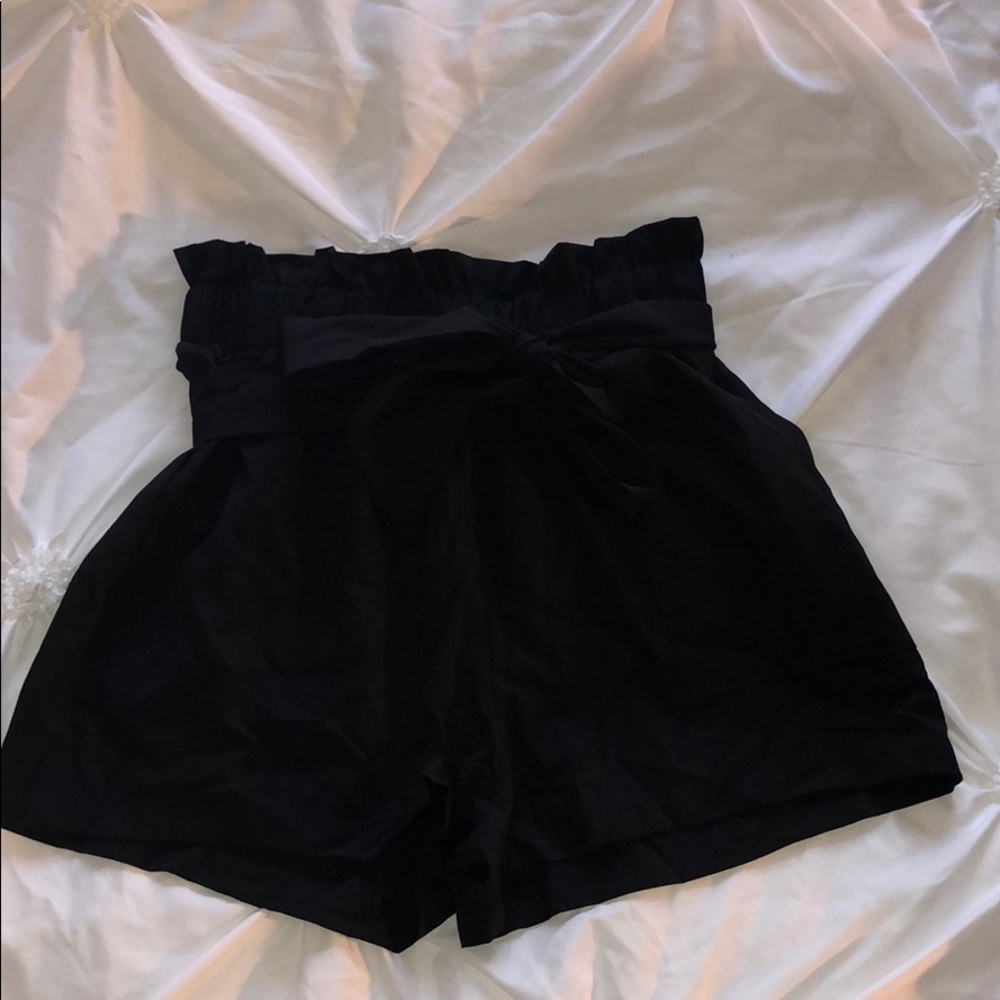 SHEIN Self Belted Paperbag Waist Shorts